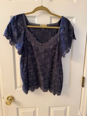 Democracy Navy Embroidered Lace-Edge Top 
Dusty Navy Blue New  No tags 

Size M